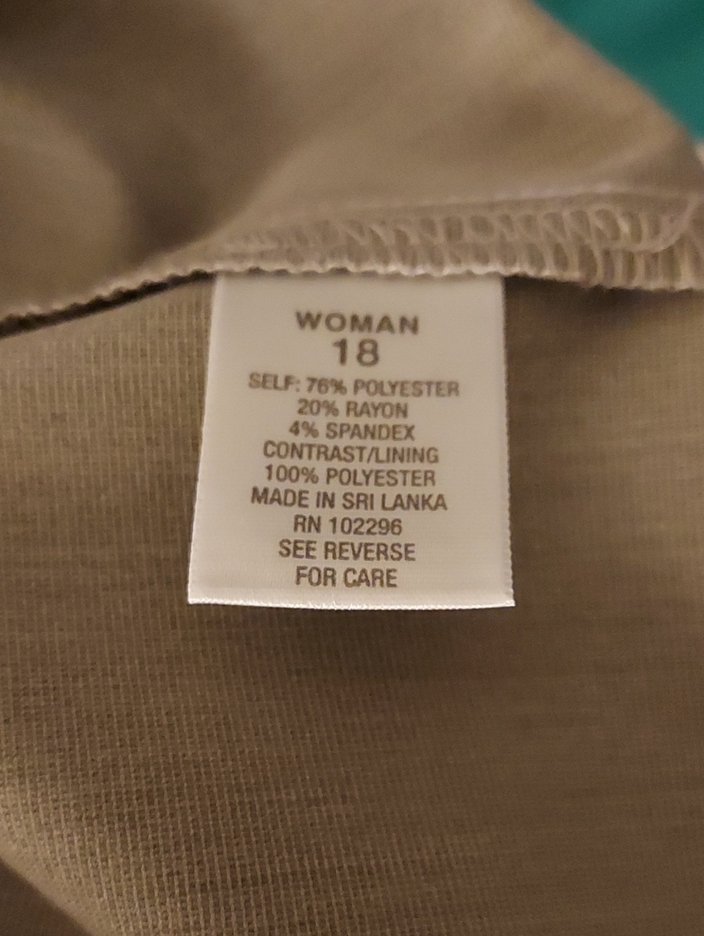 Elegant Sleeveless Layered Sheath Dress - Light Gray. Back Zipper. 42 Inch In L - Picture 5 of 5